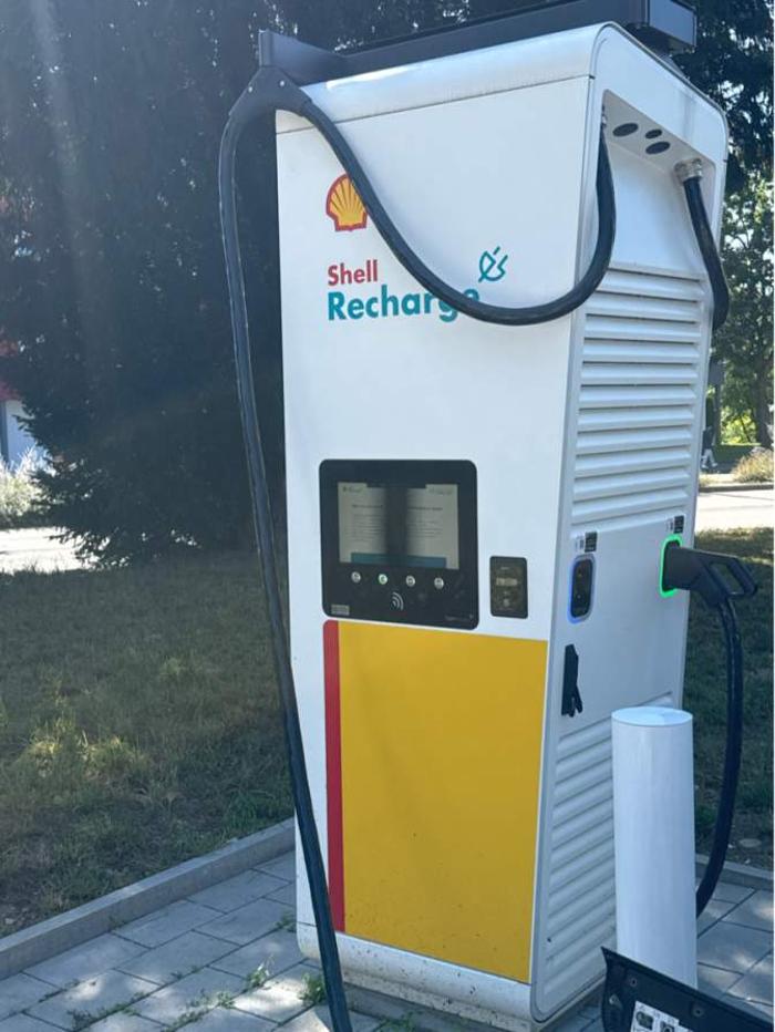 Shell Recharge Charging Station, Dettinger Straße in Kirchheim unter Teck
