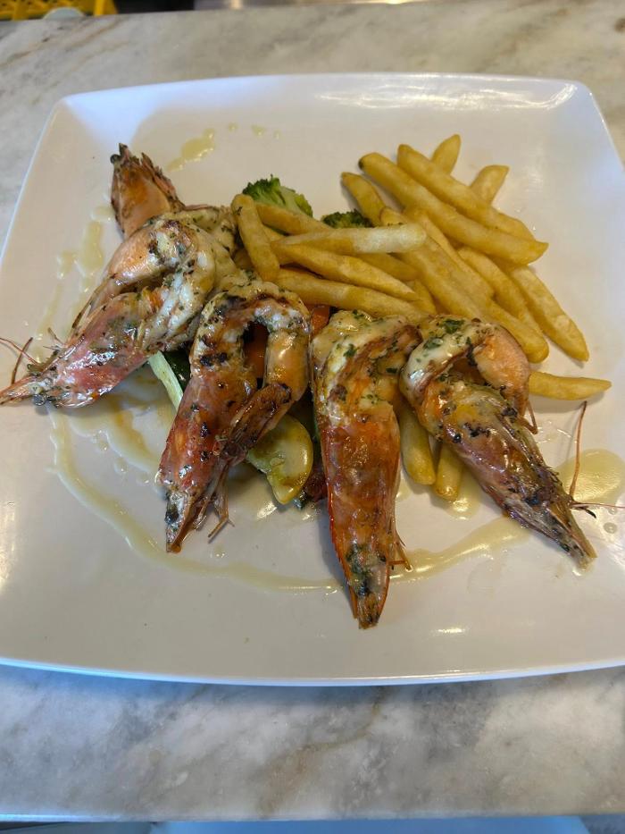 Yellow Brix Restaurant Image