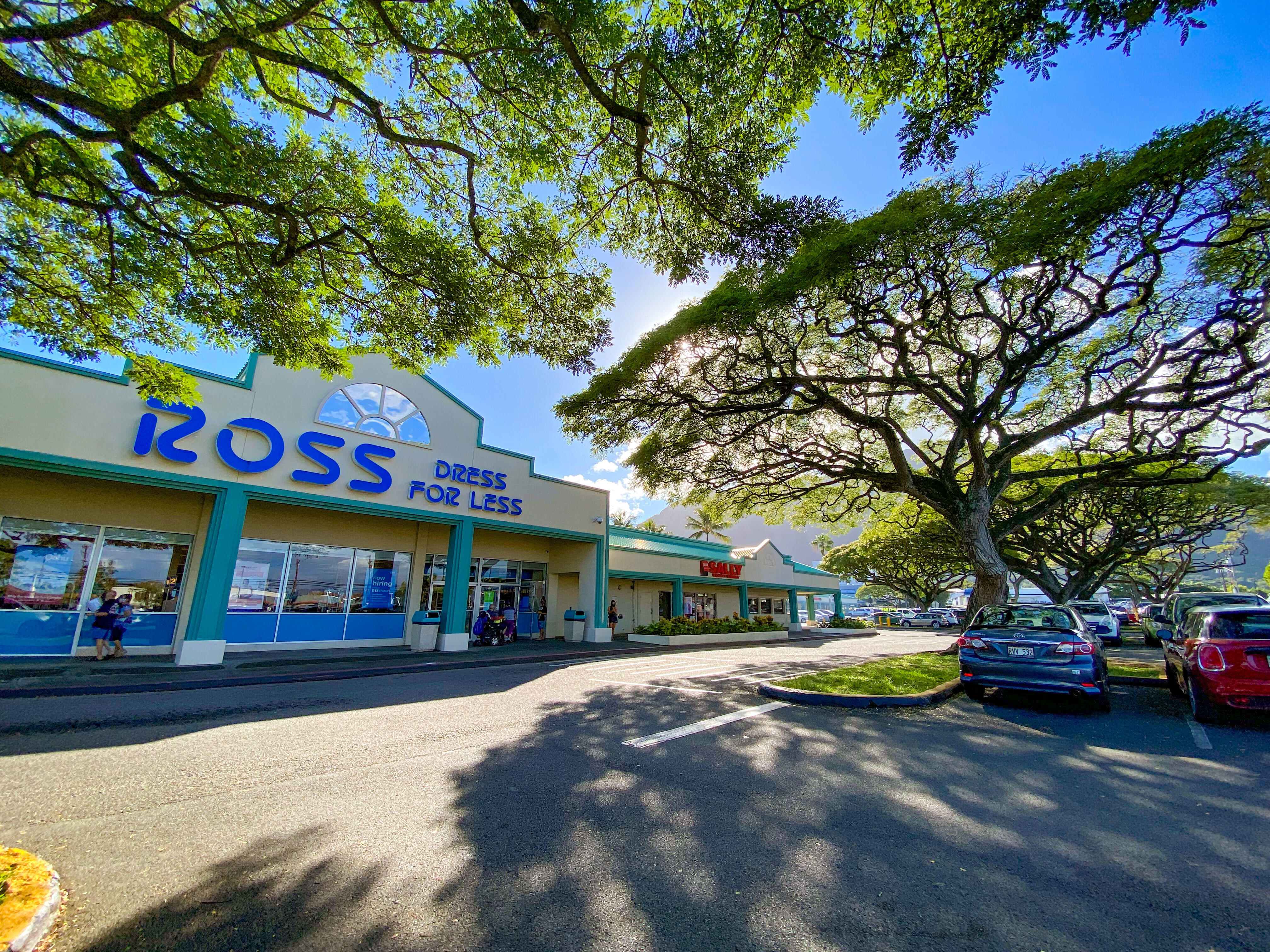 Windward City Shopping Center Kaneohe (808)203-5700