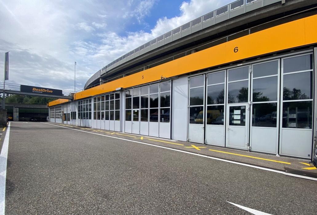 BestDrive Wallisellen, Gewerbehallenstrasse in Wallisellen