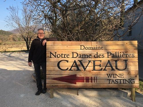 Domaine Notre Dame des Pallieres entrepôt et magasin général