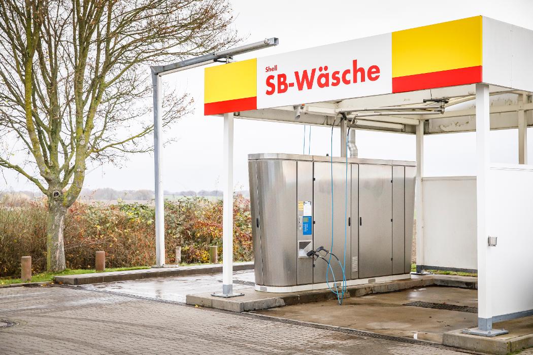Shell Recharge Charging Station, Cambser Straße in Leezen