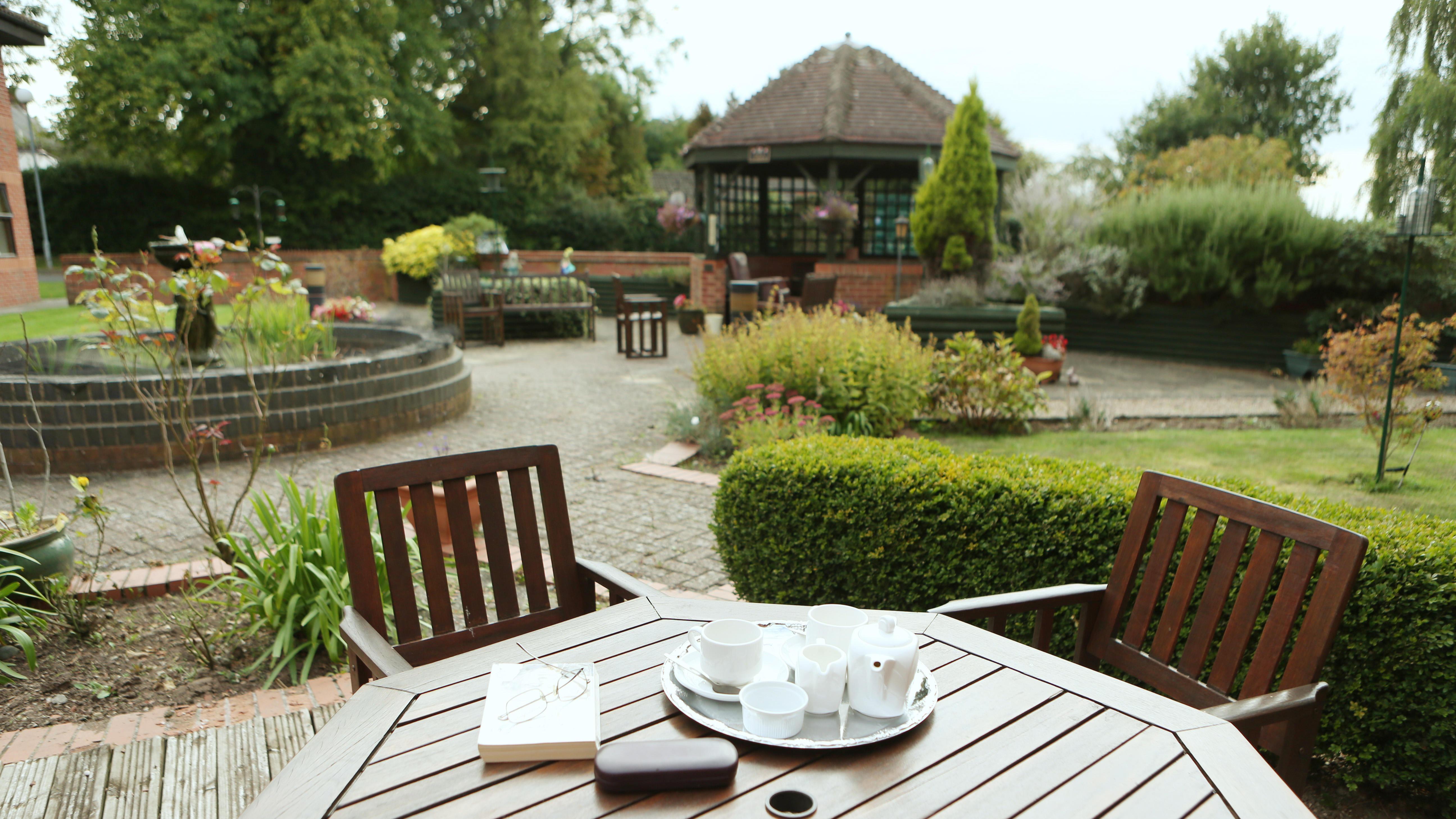 Aylesham Court Care Home - Bupa Leicester 01162 395599