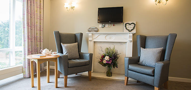 Lindley Grange Care Home - Bupa - Huddersfield, West Yorkshire HD3 3EJ - 01484 460557 | ShowMeLocal.com