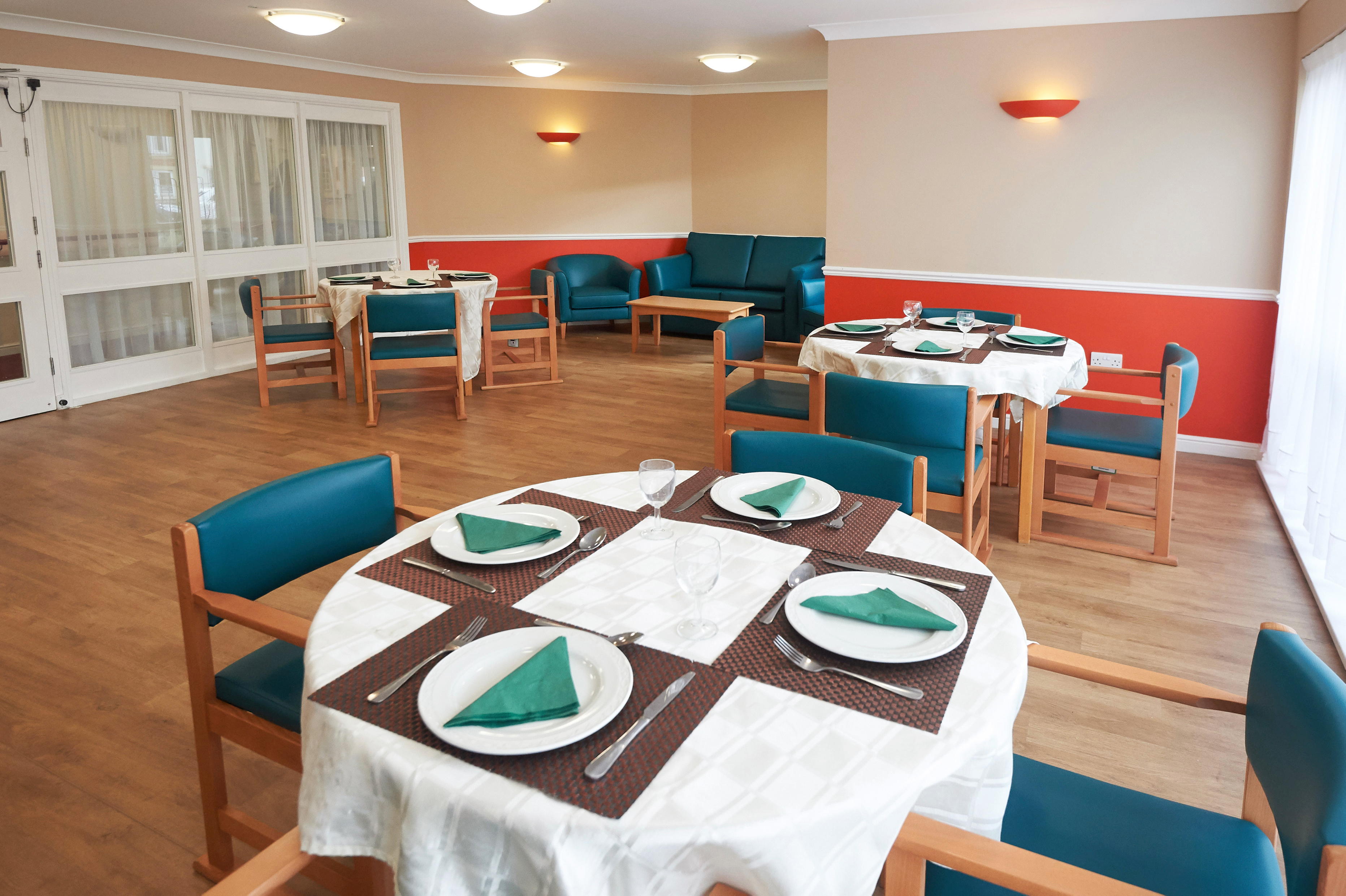 Canning Court Care Home - Bupa Stratford-upon-Avon 01789 405000