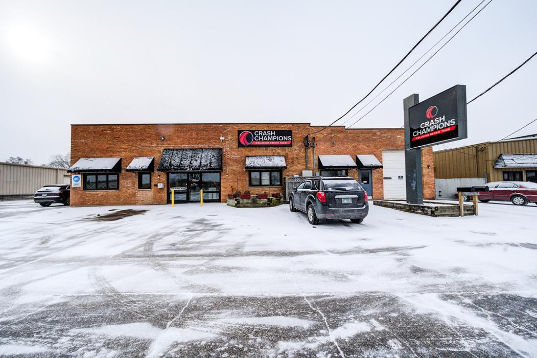 Crash Champions Collision Repair Mchenry - Lakemoor, IL