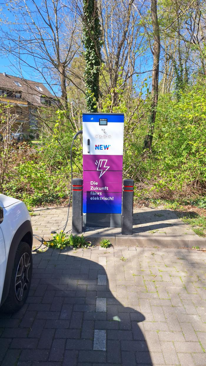 NEW Energie-Ladestation, Martin-Köllen-Straße in Jüchen