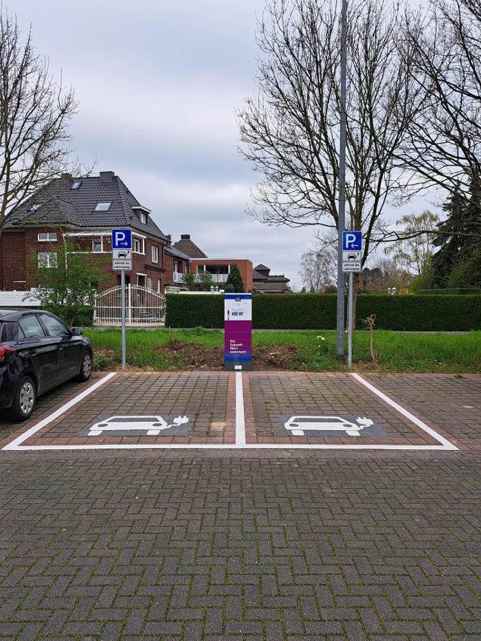 NEW Energie-Ladestation, Herrenshoffer Straße in Korschenbroich