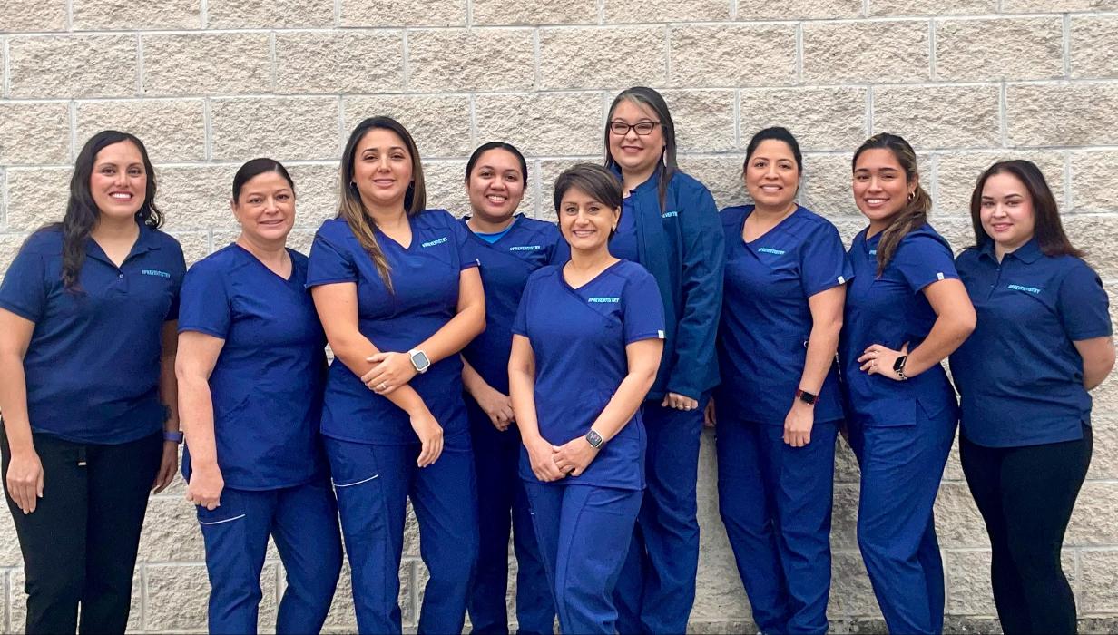 Advantage Dental+ Logo