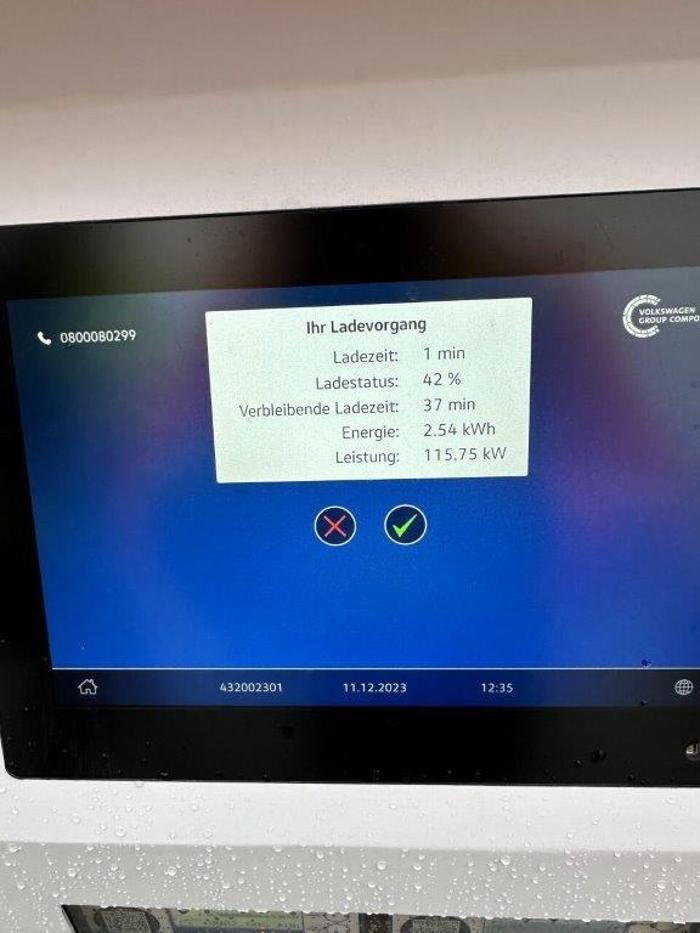 Shell Recharge Charging Station, Robert-Sitter-Straße in Lambach