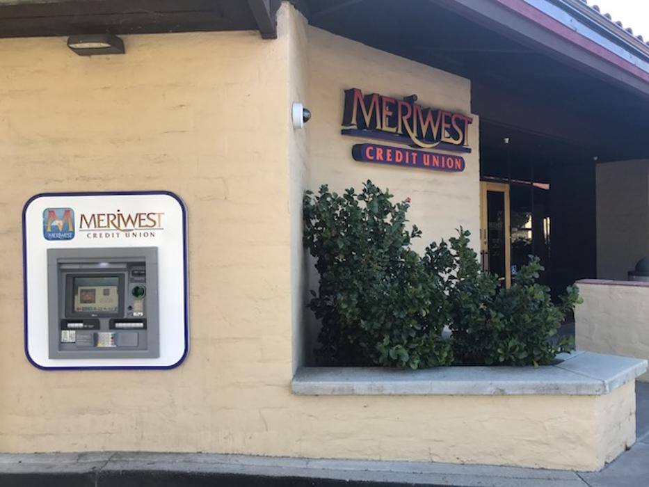 Meriwest Credit Union Logo