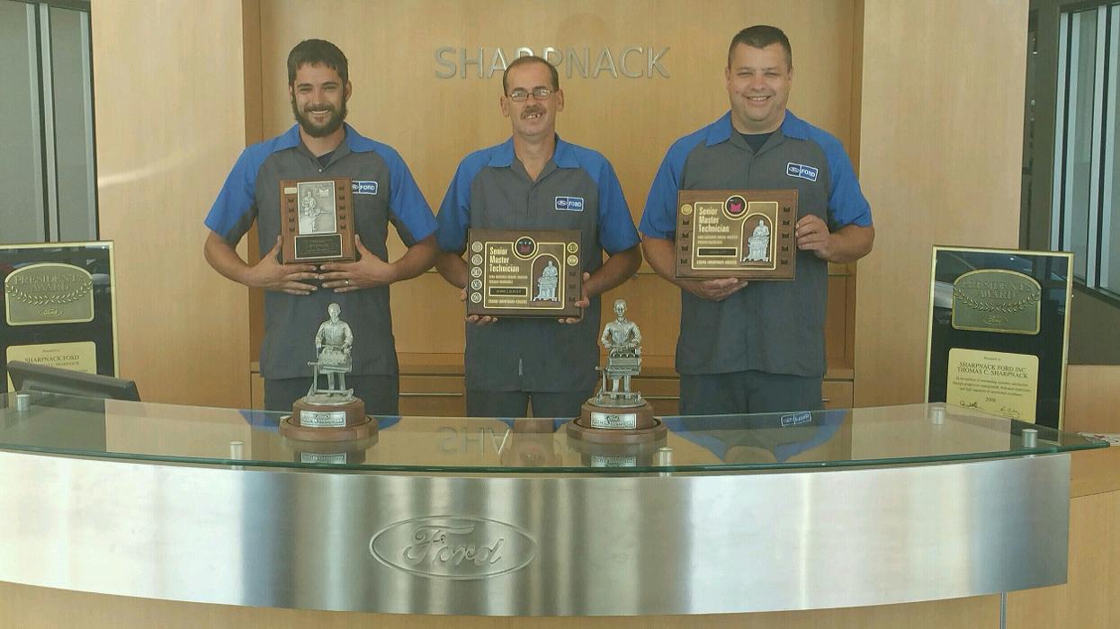 Sharpnack Ford - Willard, OH