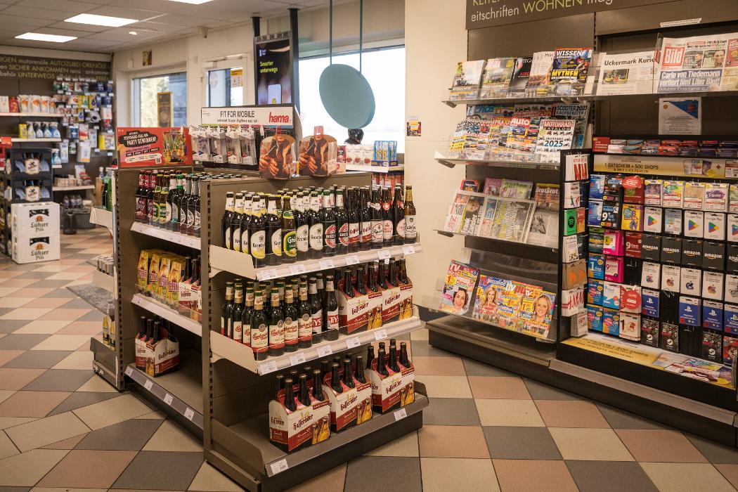 Shell Recharge Charging Station, Zehdenicker Straße in Templin