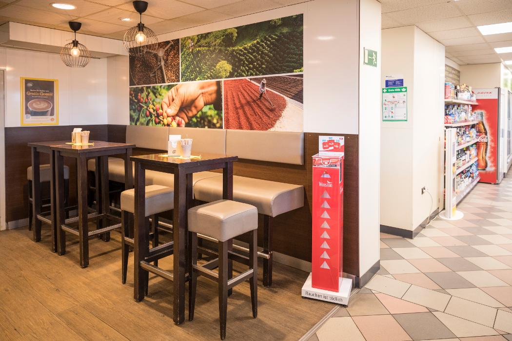 Shell Recharge Charging Station, Zehdenicker Straße in Templin