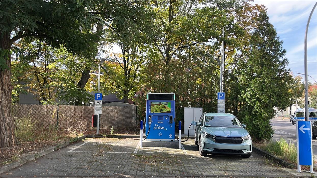 Aral pulse Ladestation, Gartenfelder Straße in Berlin