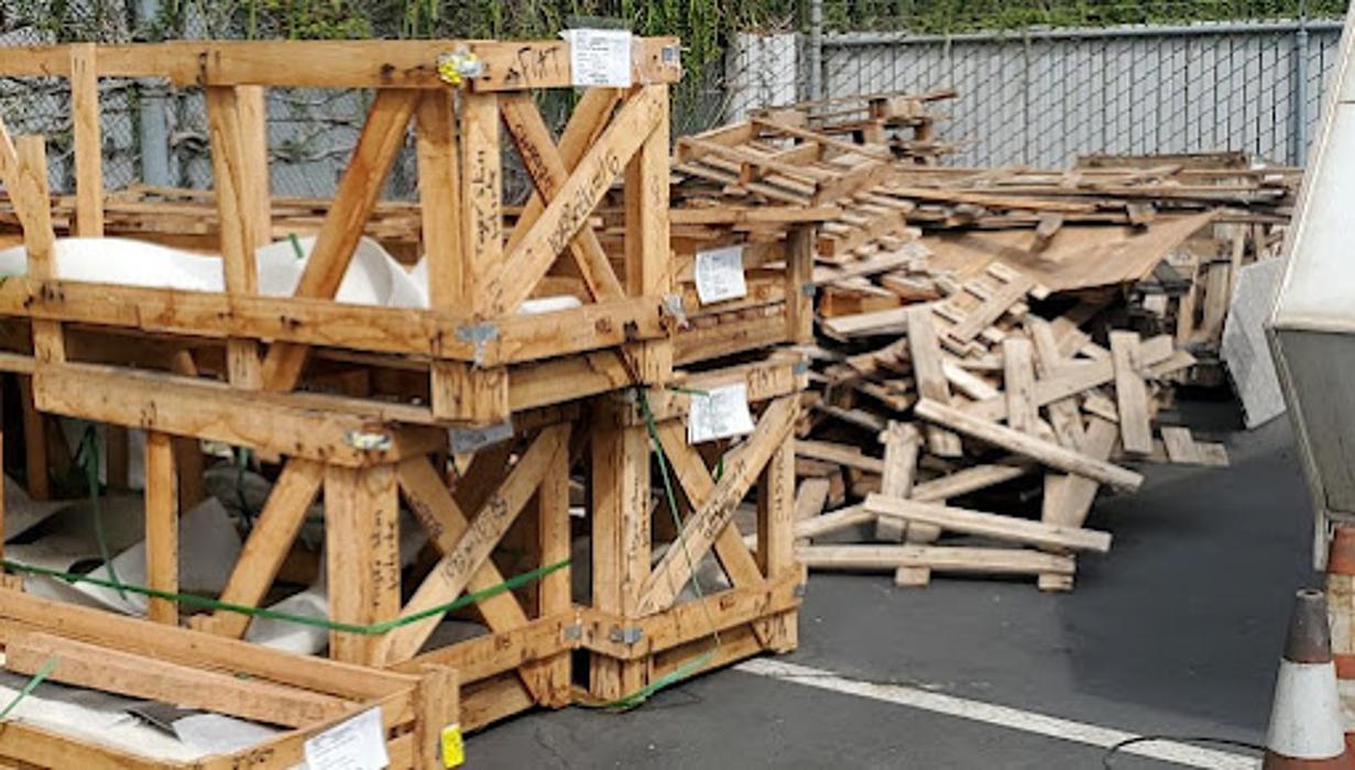 1-833-DAT-JUNK JUNK REMOVAL - Newport Beach, CA