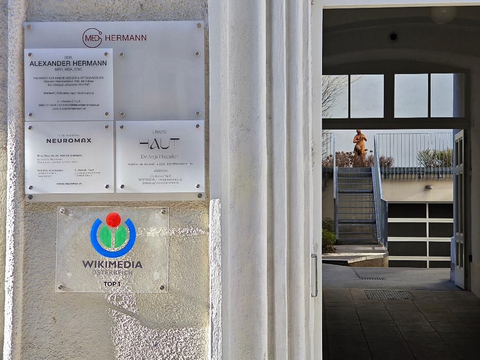 Dr. Alexander Hermann, Stolzenthalergasse in Wien