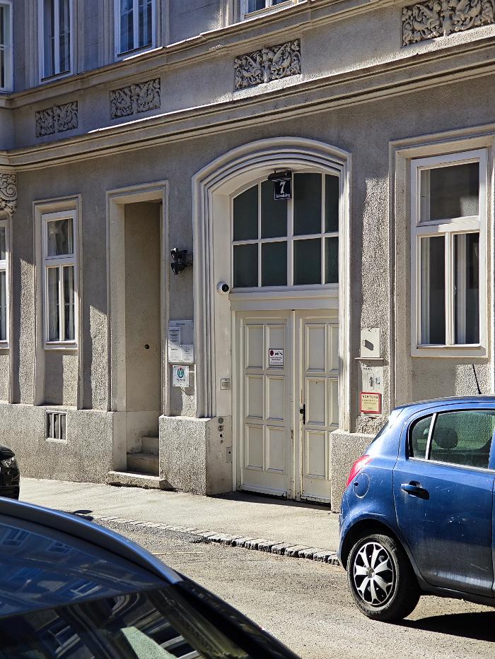 Dr. Alexander Hermann, Stolzenthalergasse in Wien