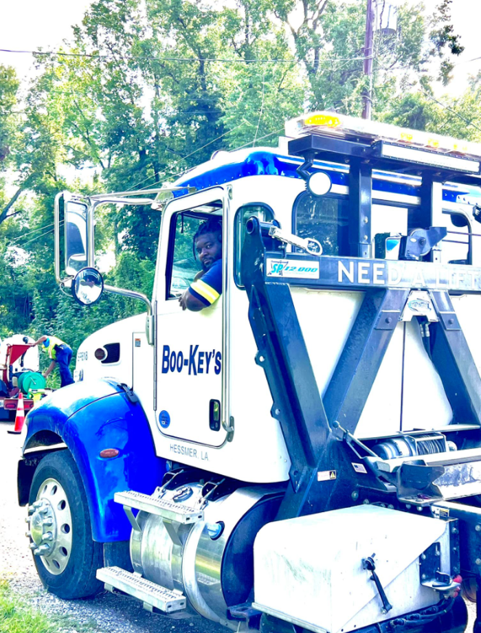 Boo-Key's Wrecker Service - Hessmer, LA