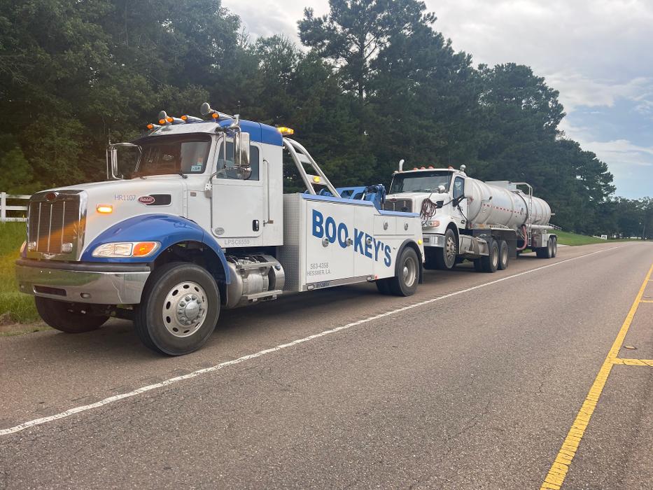 Boo-Key's Wrecker Service - Hessmer, LA