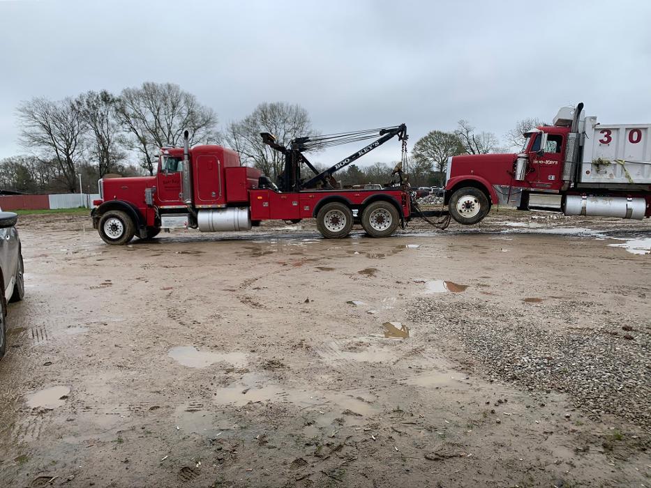 Boo-Key's Wrecker Service - Hessmer, LA