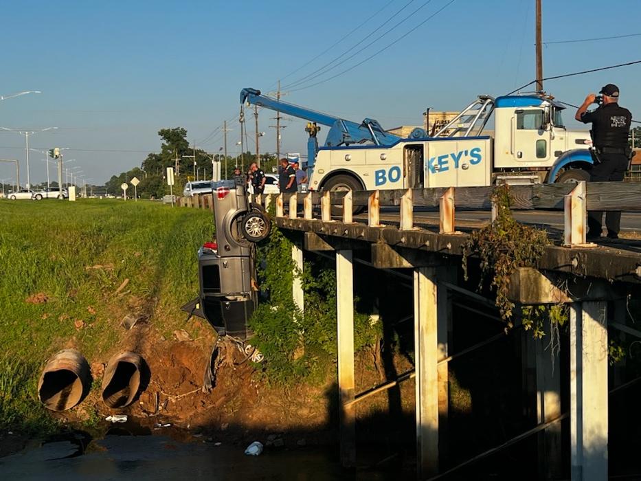 Boo-Key's Wrecker Service - Hessmer, LA
