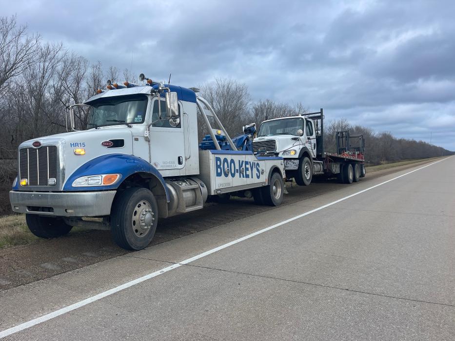 Boo-Key's Wrecker Service - Hessmer, LA