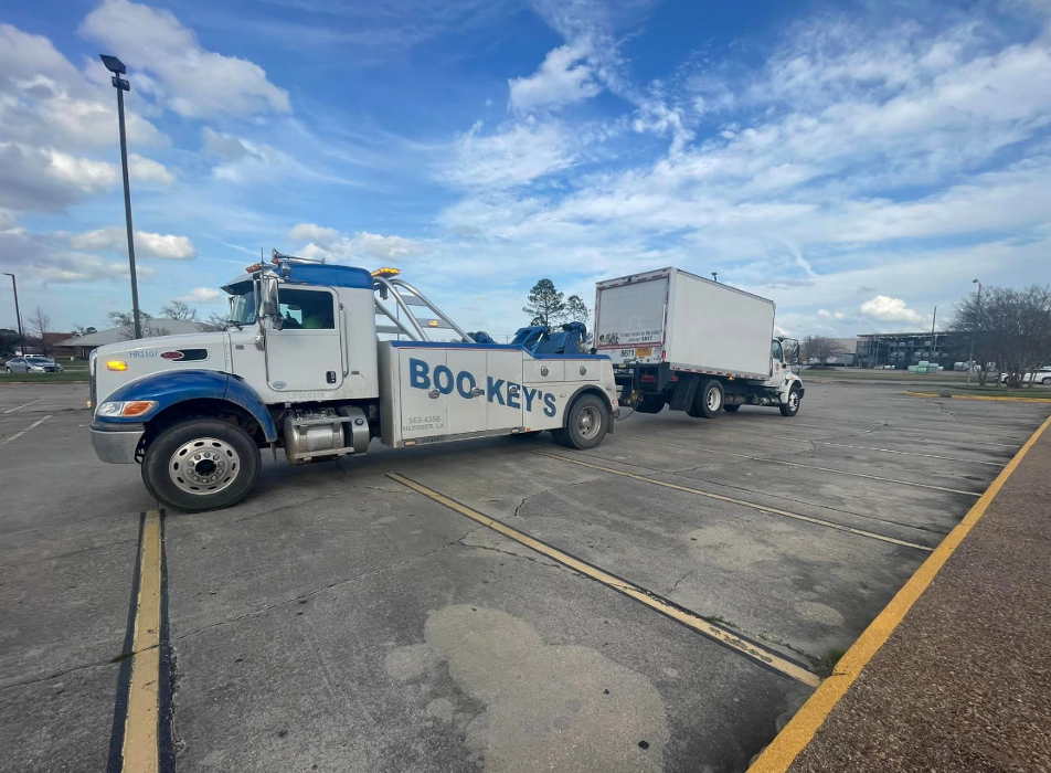 Boo-Key's Wrecker Service - Hessmer, LA