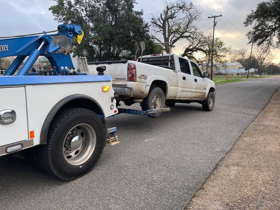 Boo-Key's Wrecker Service - Hessmer, LA
