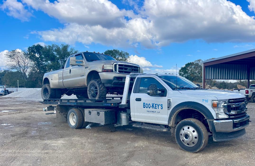Boo-Key's Wrecker Service - Hessmer, LA