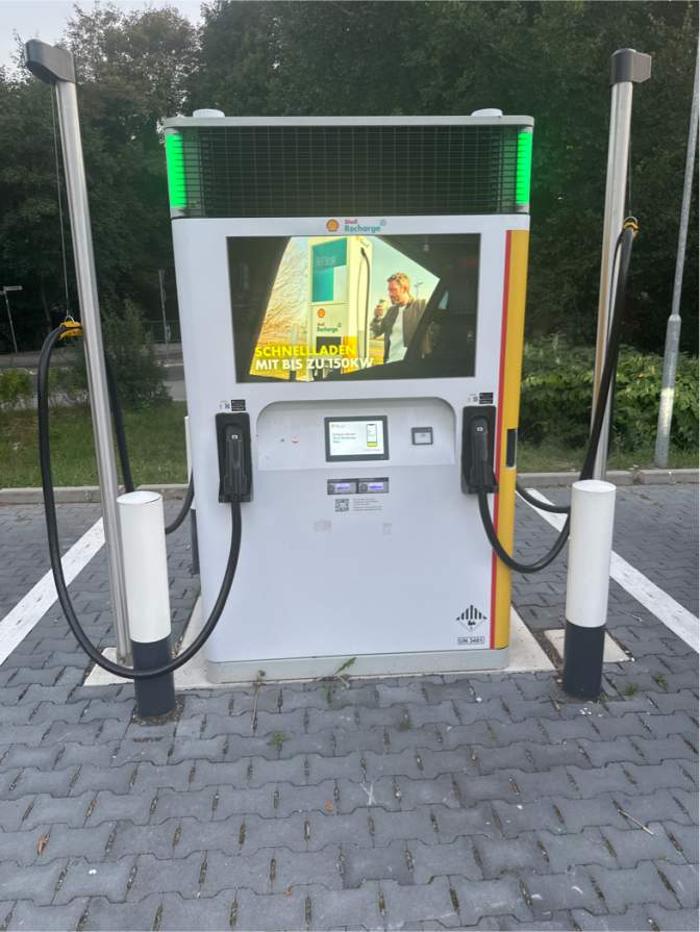 Shell Recharge Charging Station, Lindenallee in Hoppegarten