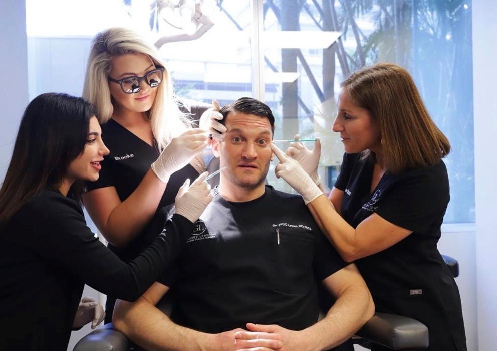 Gregory D. Lewen, M.D. | Oculofacial Plastic Surgery