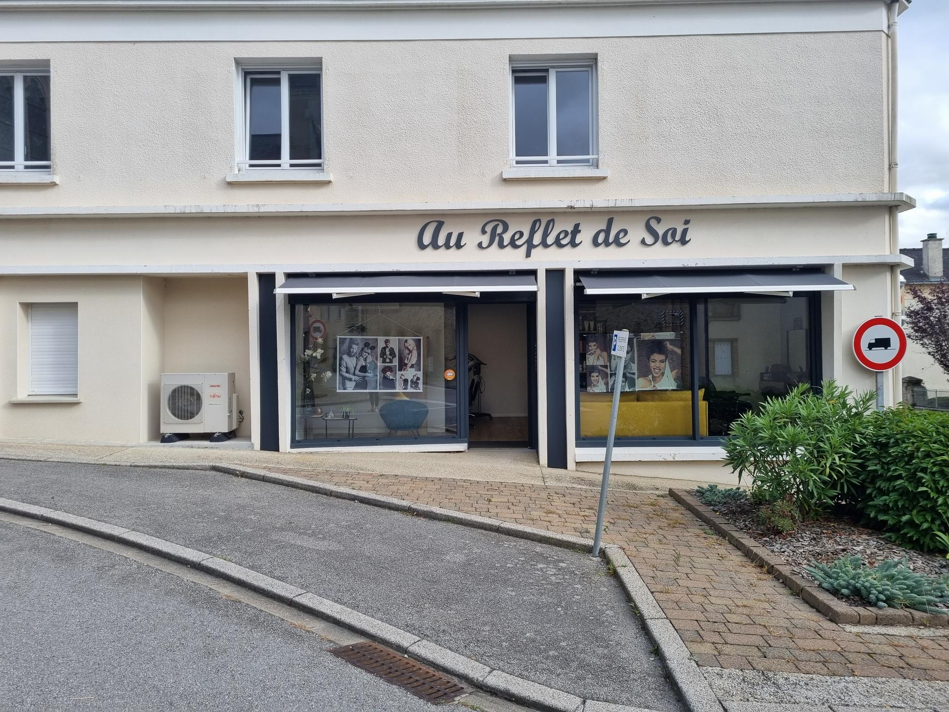 Au Reflet De Soi coiffeur
