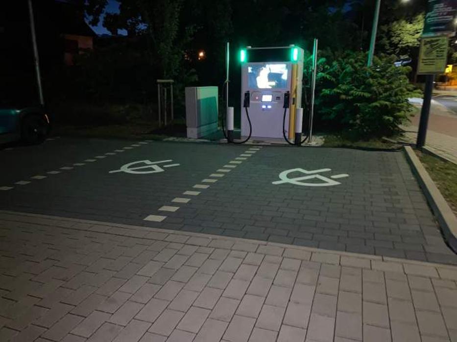 Shell Recharge Charging Station, Aschaffenburger Straße in Kahl am Main