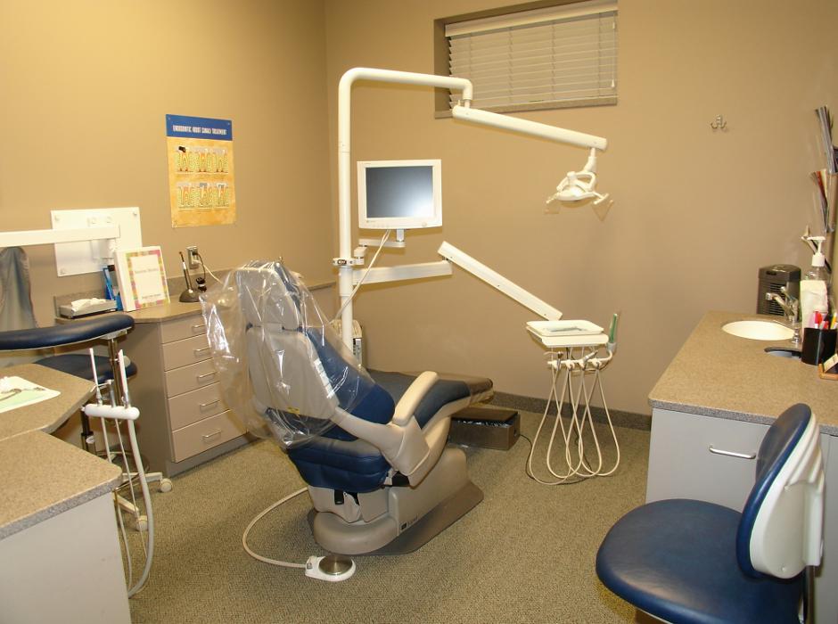Bright Side Dental Image