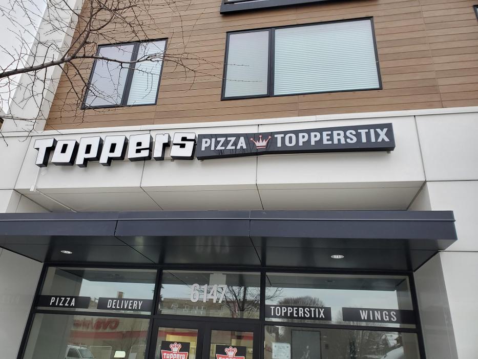 Toppers Pizza Image