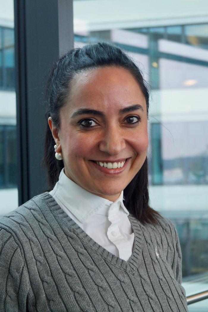 ERGO Versicherung Esma Acar, Berger Straße in Frankfurt am Main