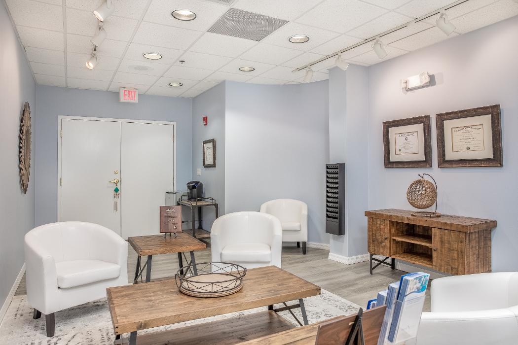 Siesta Key Root Canal Specialists: Carla Webb, DMD - Sarasota, FL