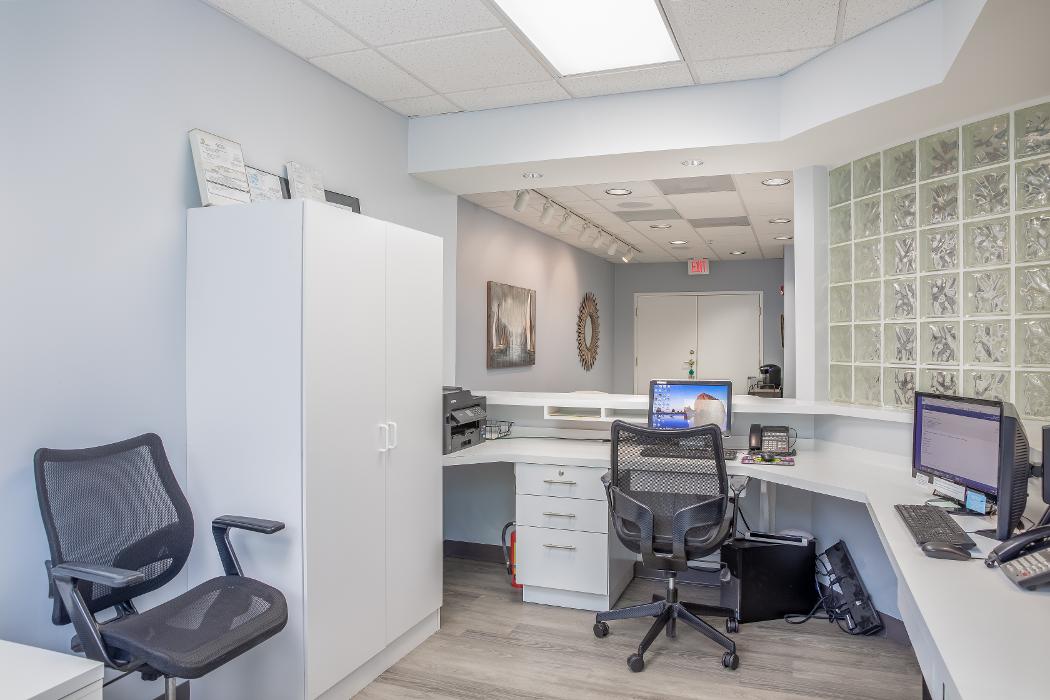Siesta Key Root Canal Specialists: Carla Webb, DMD - Sarasota, FL