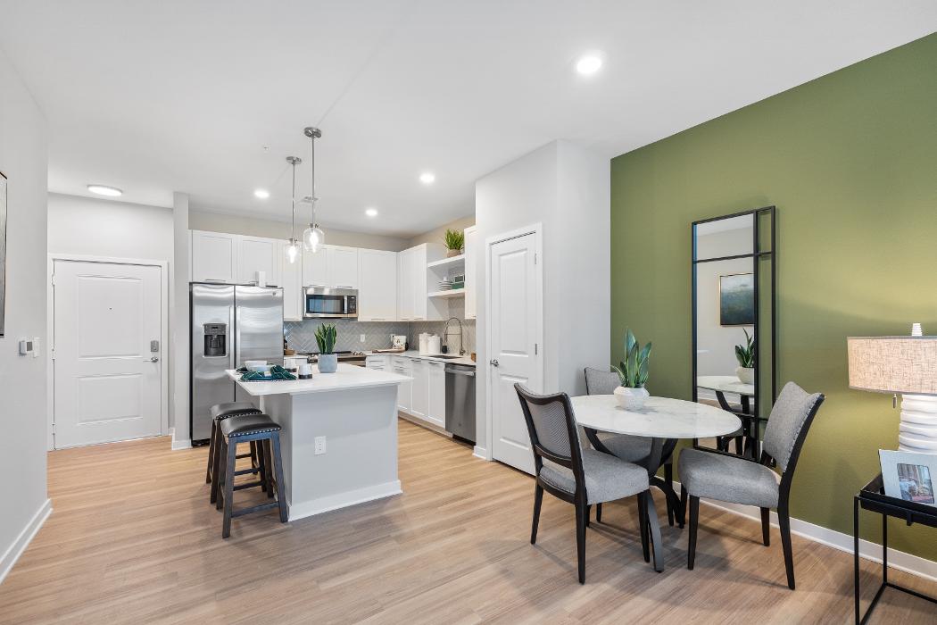 Baibnridge Avenues Walk - Jacksonville, FL