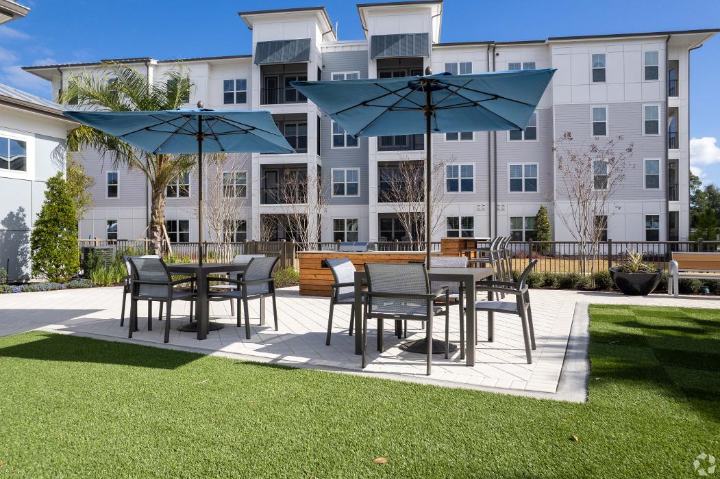 Baibnridge Avenues Walk - Jacksonville, FL