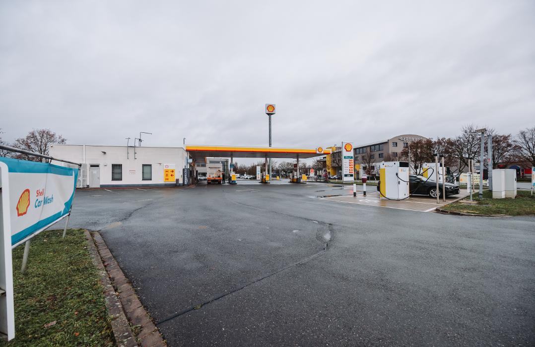 Shell Recharge Charging Station, Äußere Nürnberger Straße in Forchheim