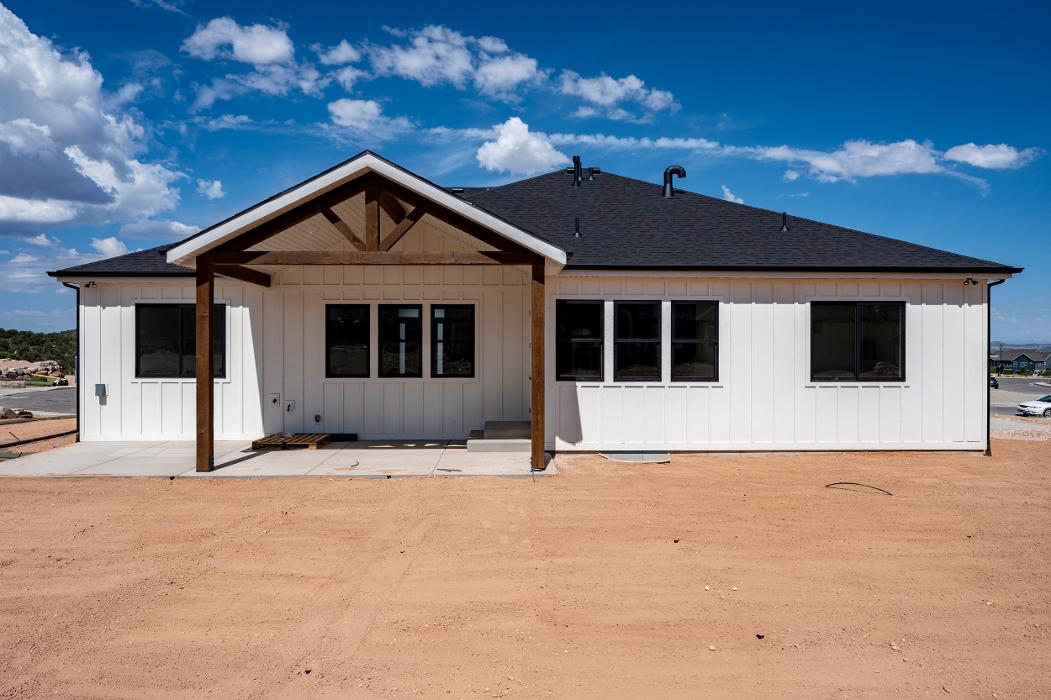 Roy Talmage Builders Logo