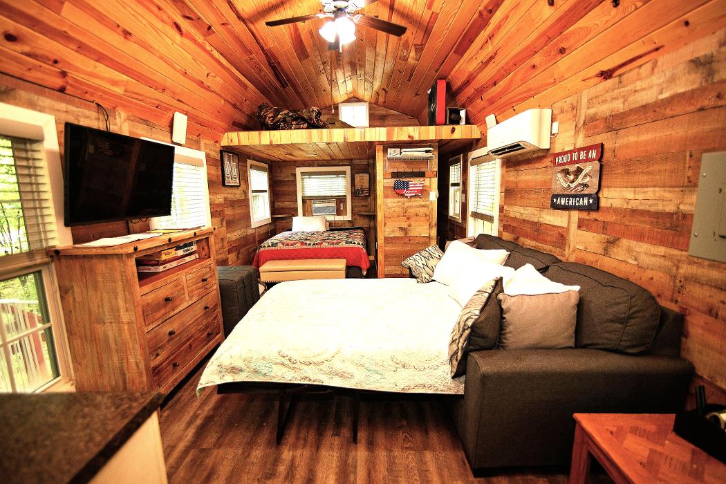 Parker Creek Bend Cabins - Murfreesboro, AR