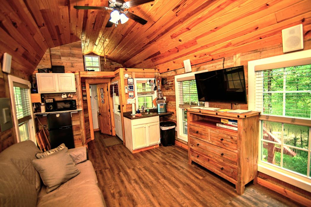 Parker Creek Bend Cabins - Murfreesboro, AR