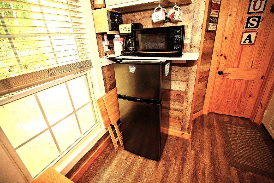 Parker Creek Bend Cabins - Murfreesboro, AR