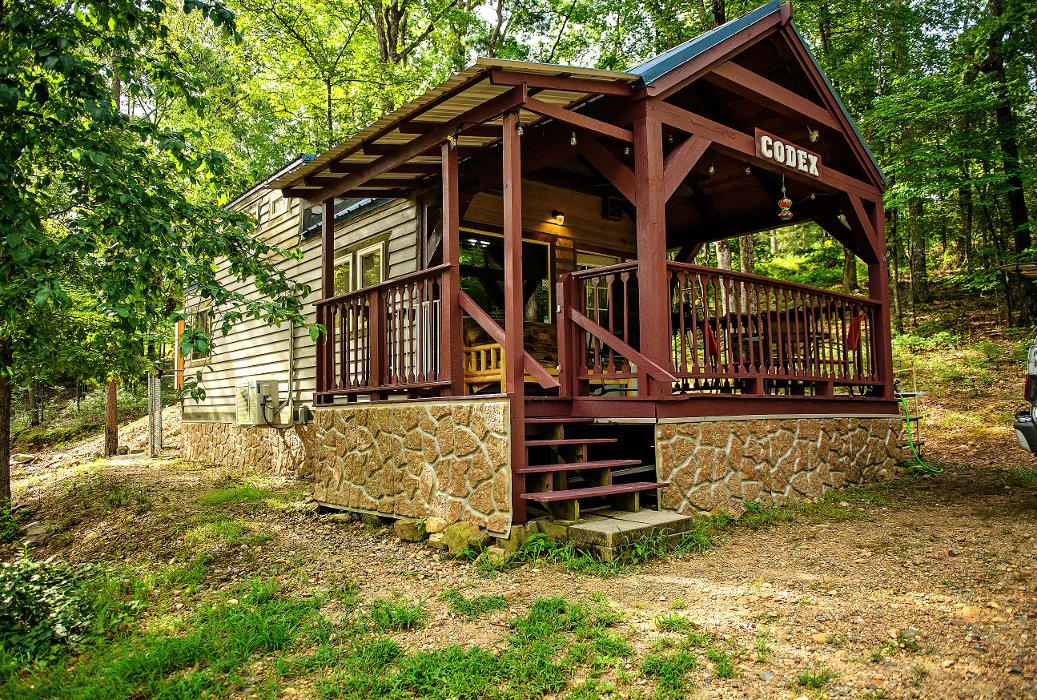 Parker Creek Bend Cabins - Murfreesboro, AR