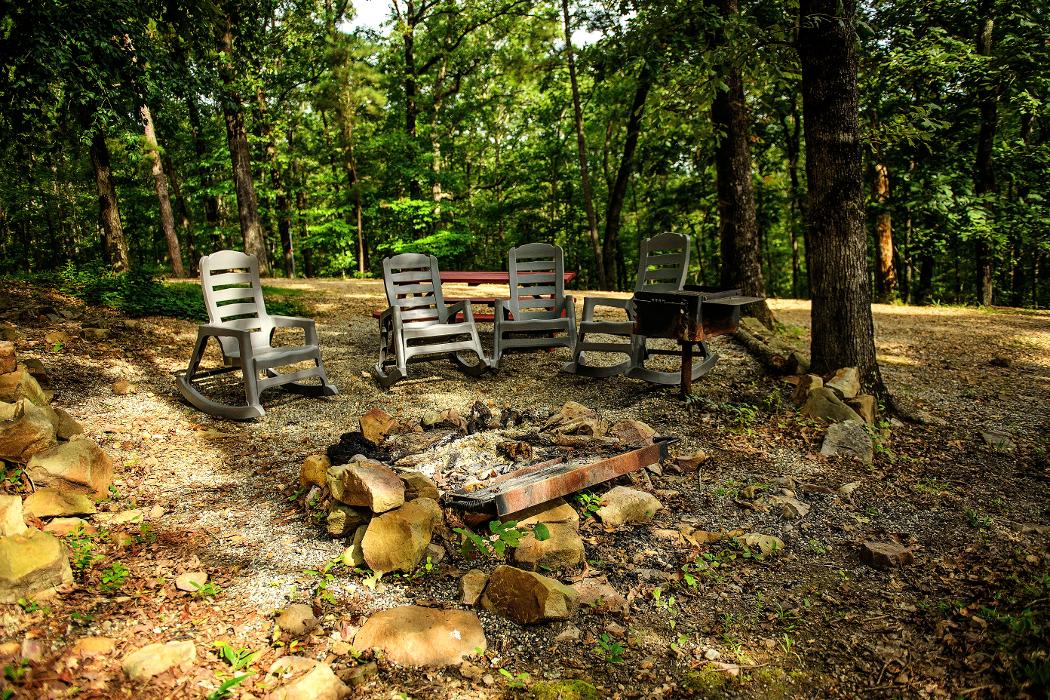 Parker Creek Bend Cabins - Murfreesboro, AR