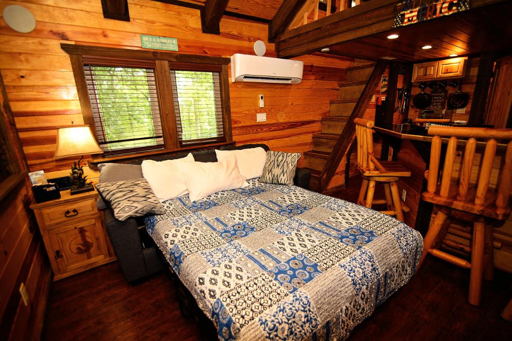 Parker Creek Bend Cabins - Murfreesboro, AR