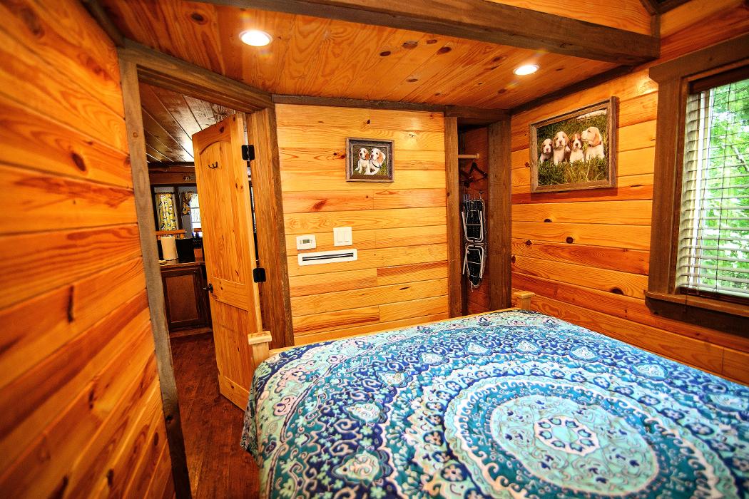 Parker Creek Bend Cabins - Murfreesboro, AR